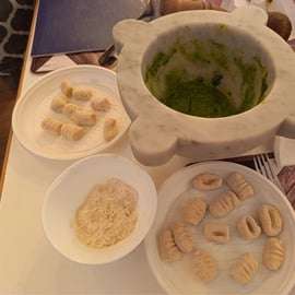 Aula de nhoque e pesto em Gênova, com brunch e vinhos