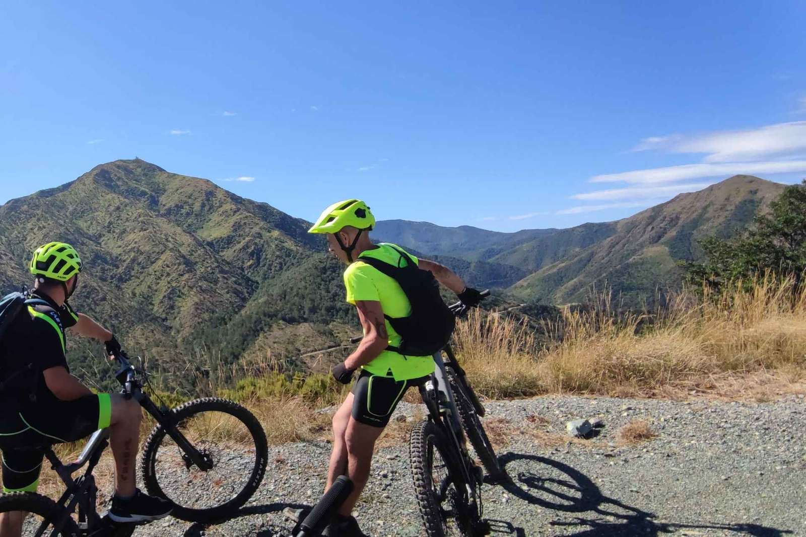 Gavi: Excursión en bicicleta eléctrica con cata de vinos