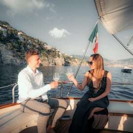 Båttur i solnedgången vid Portofino med vin och frukt