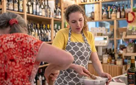 Pesto al Mortaio Masterclass in Genoa, in a Family Bottega