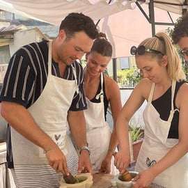 Cours de cuisine à Gênes : pesto et pâtes en rooftop