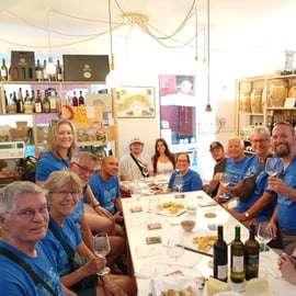 Vinprovning i Genua med pesto och focaccia vid Columbus hus