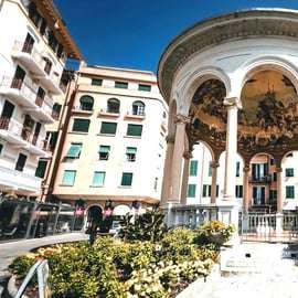 Rundvandring i Rapallo: slottet, arkaderna och viken