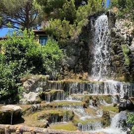 Excursão ao Castelletto com jardins e cachoeira em Gênova