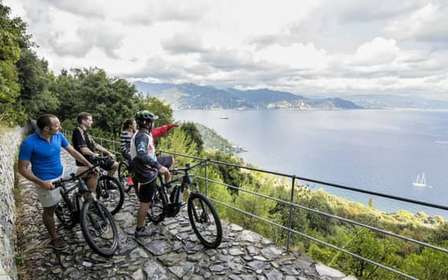 Portofino: E-bike tour 4 hours, riding the Italian riviera