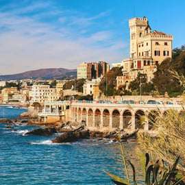 Gênova: Admire os locais medievais e o porto marítimo em um tour particular